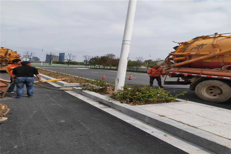 玉龙雨水管道清淤-污水管道清洗