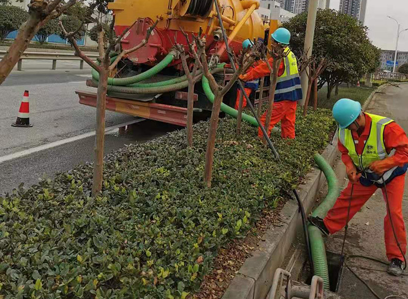 玉龙市政管道清淤